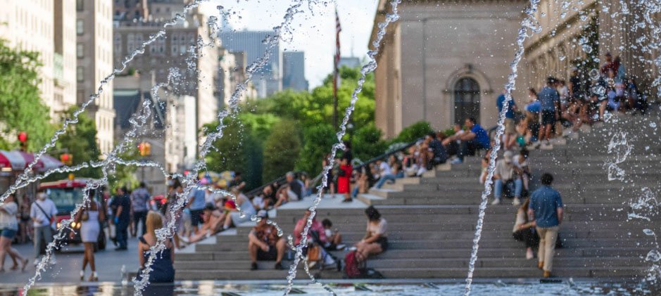 Metropolitan Museum of Art / Museum Mile 